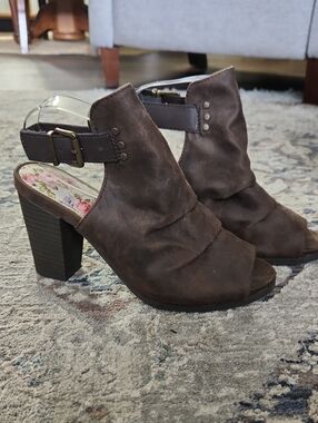 Sugar Brown Faux Suede Open-Toe Block Heel Sandals